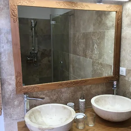 Torrella 빌라 아작시오